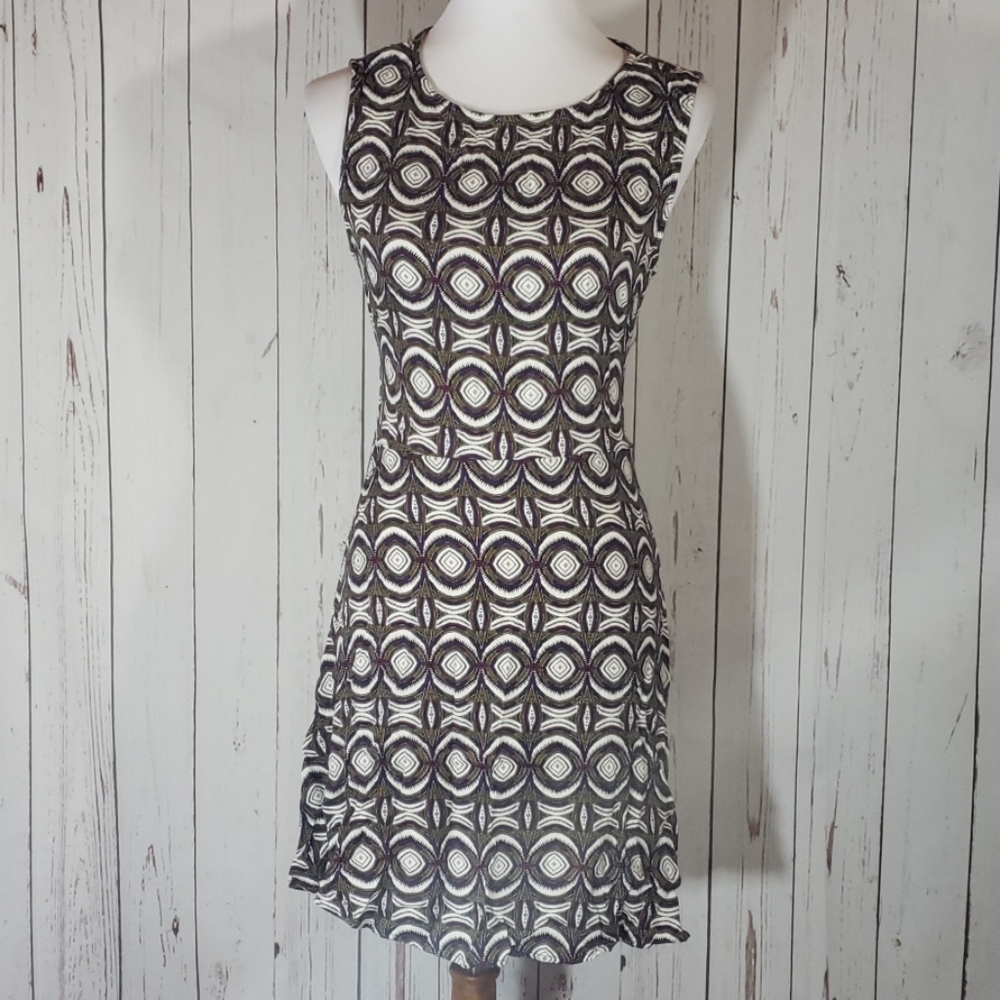 H& M sleeveless print dress size 14/Large open bk
